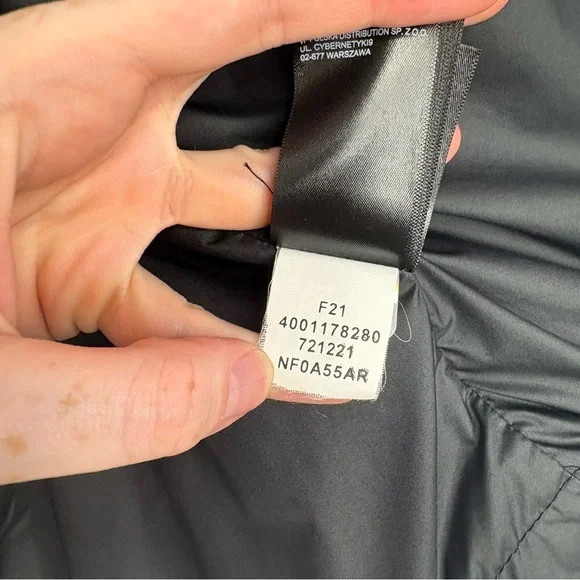 The North Face Saikuru Cropped Jacket in Gray Puffer Jacket Women’s XS Outdoor - Picture 10 of 11